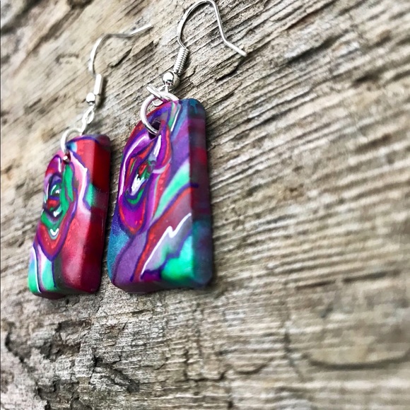 Purple Roses- Hand painted earrings - Picture 8 of 8